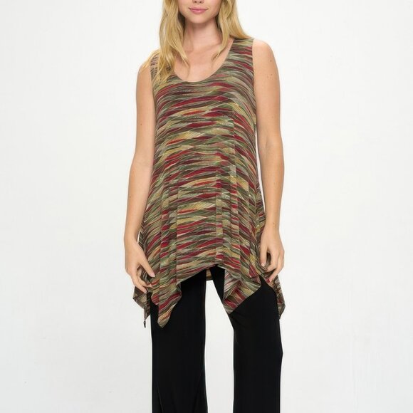 Hit Shark Bite Hem Tank - Picture 4 of 6